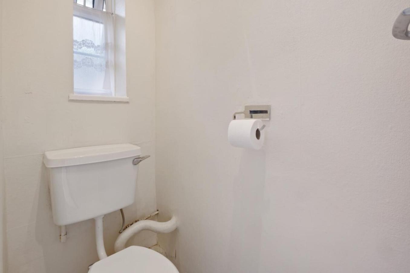 The Serene 2-Bedroom Flat W Free Street Parking ซัตทอน ภายนอก รูปภาพ